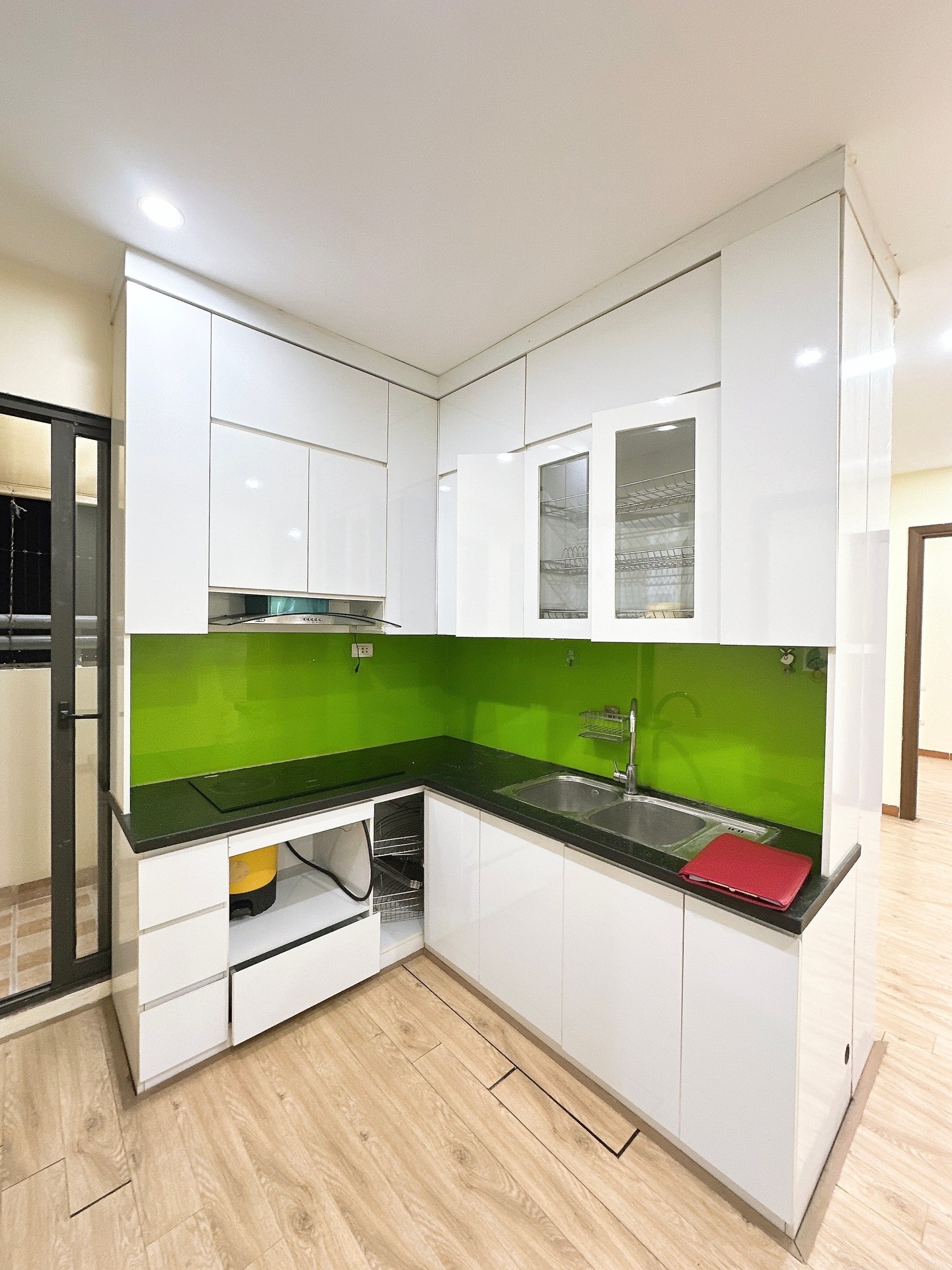 Bán nhà Hồng Hà - diện tích 77m2 1 tầng - lô góc - giá 5,8 tỷ