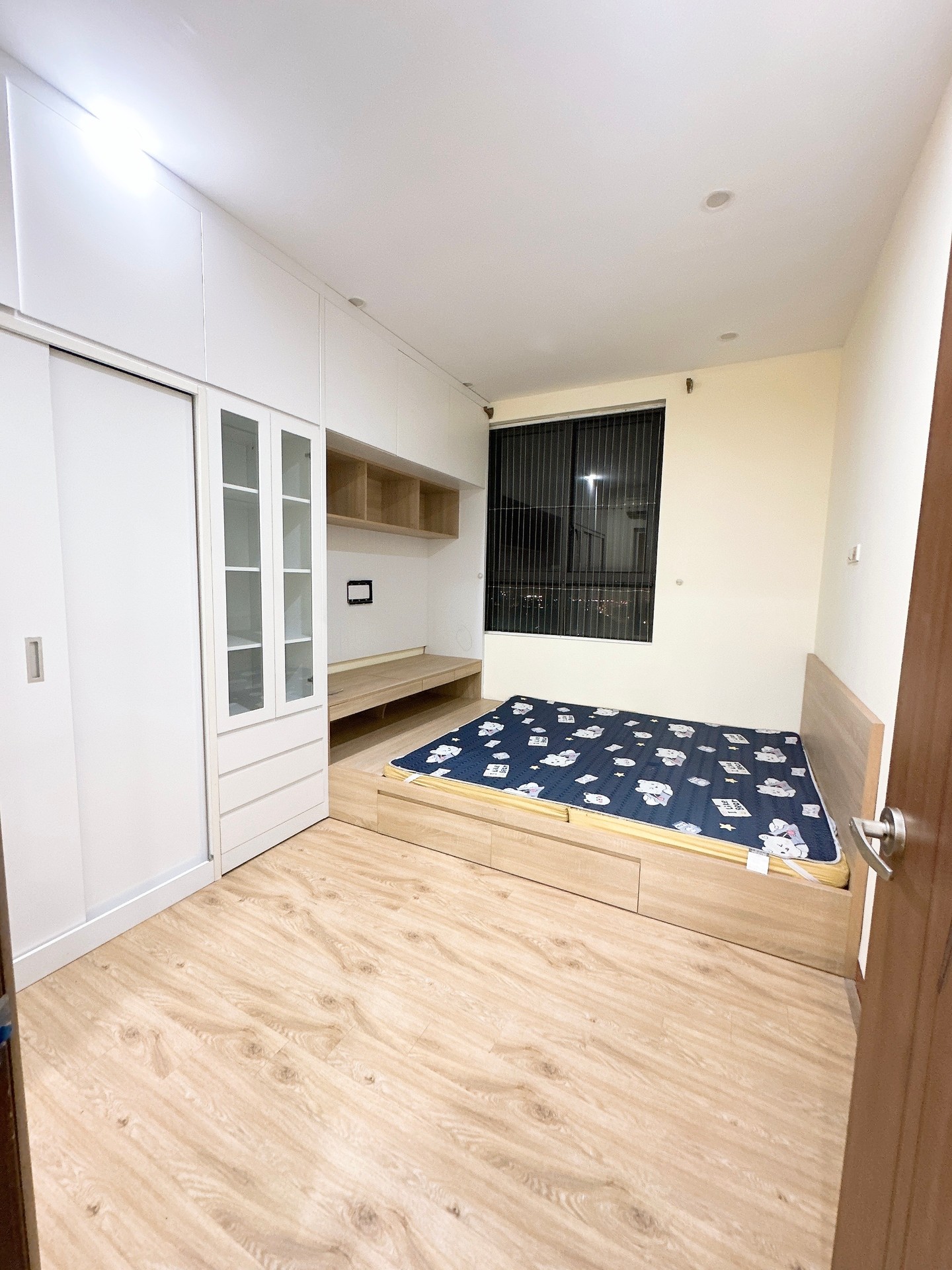 Bán nhà Hồng Hà - diện tích 77m2 1 tầng - lô góc - giá 5,8 tỷ