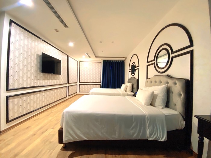 Bán nhà Nguyễn Thị Định - diện tích 520m2 10 tầng - Ô tô tránh - giá 420 tỷ