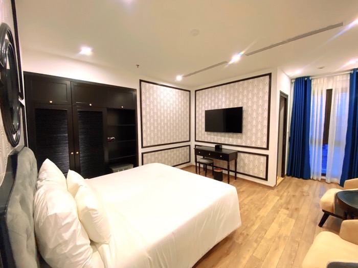 Bán nhà Nguyễn Thị Định - diện tích 520m2 10 tầng - Ô tô tránh - giá 420 tỷ