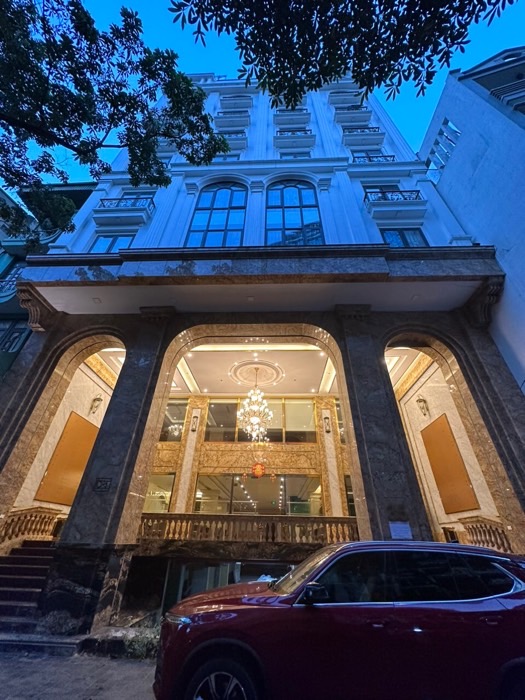 Bán nhà Nguyễn Thị Định - diện tích 520m2 10 tầng - Ô tô tránh - giá 420 tỷ