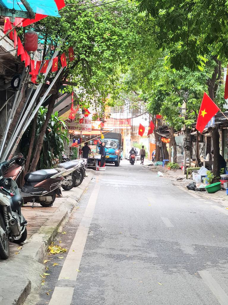Bán nhà Bùi Ngọc Dương - diện tích 41m2 1 tầng - MẶT PHỐ - giá 4,05 tỷ