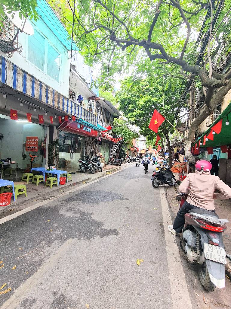 Bán nhà Bùi Ngọc Dương - diện tích 41m2 1 tầng - MẶT PHỐ - giá 4,05 tỷ