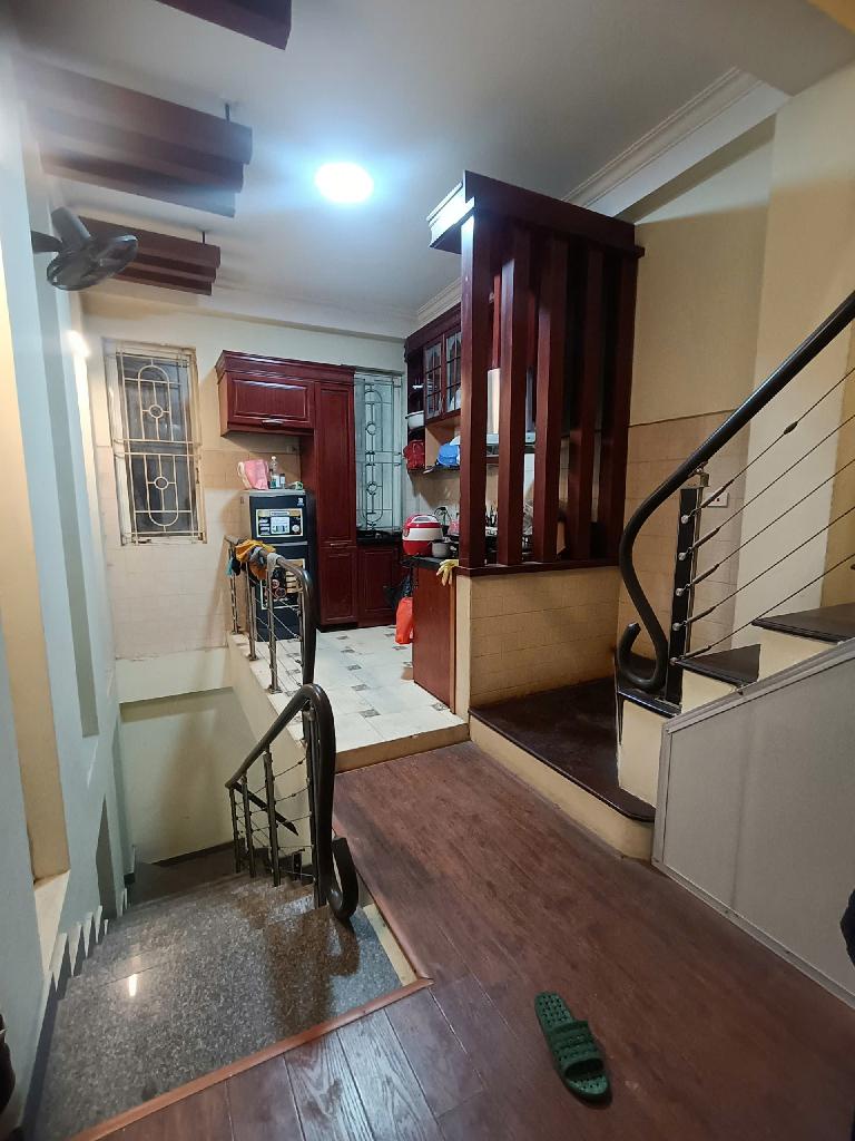 Bán nhà Tương Mai - diện tích 43m2 5 tầng - Ô TÔ ĐỖ CỬA - giá 18,6 tỷ