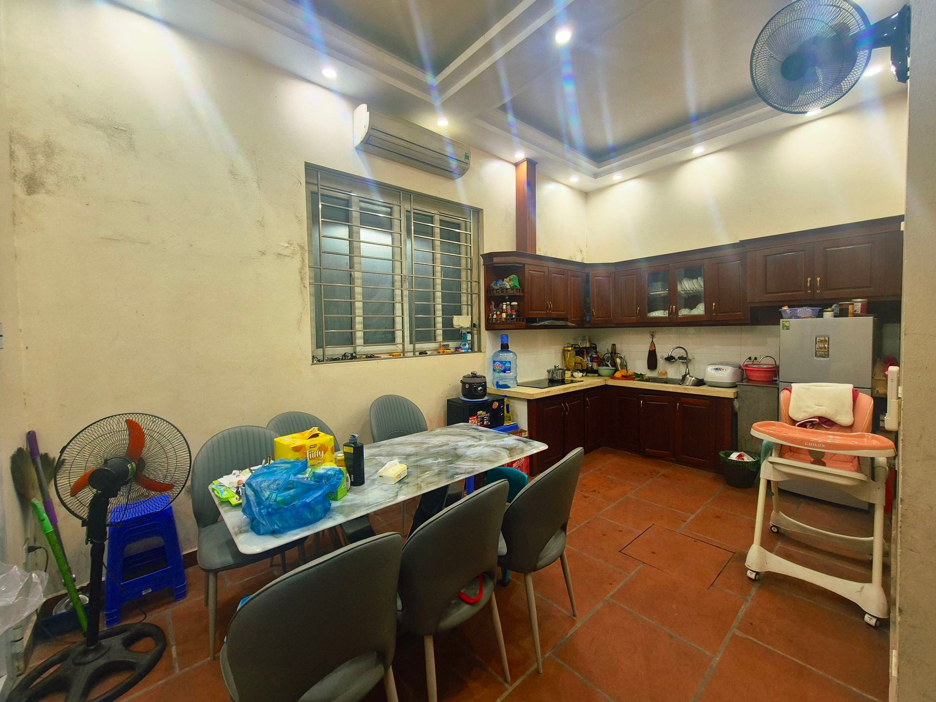 Bán nhà Tô Vĩnh Diện - diện tích 92m2 4 tầng - Lô góc 2 mặt thoáng - giá 28 tỷ