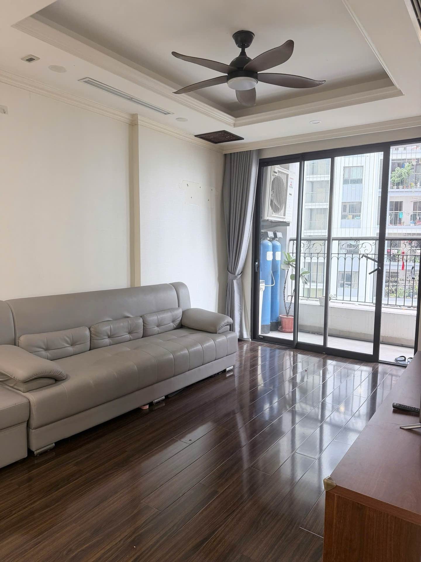 Bán nhà Ngõ 13 Lĩnh Nam - diện tích 80m2 6 tầng - Căn hộ đầy đủ nội thất - giá 7,7 tỷ