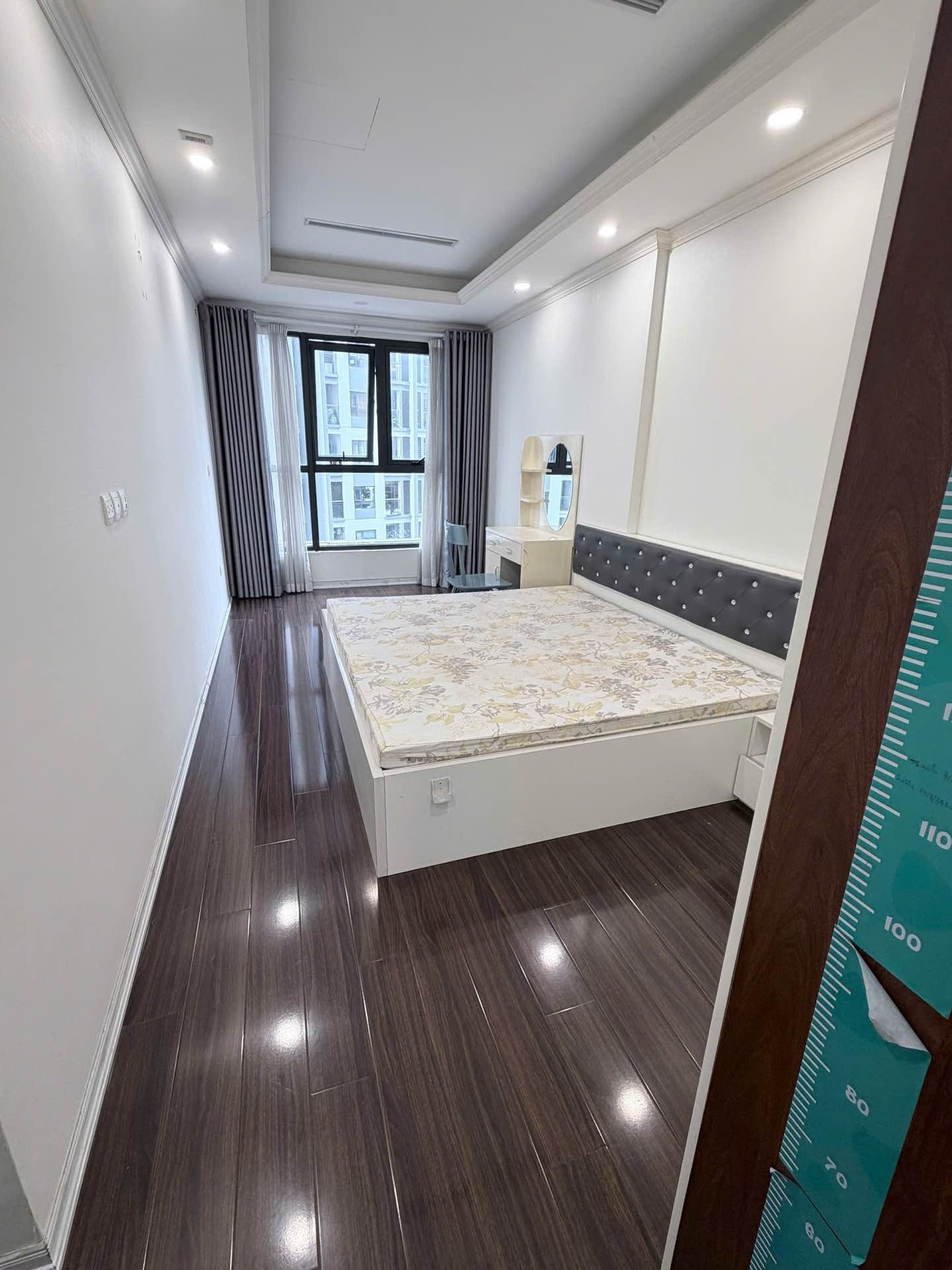 Bán nhà Ngõ 13 Lĩnh Nam - diện tích 80m2 6 tầng - Căn hộ đầy đủ nội thất - giá 7,7 tỷ