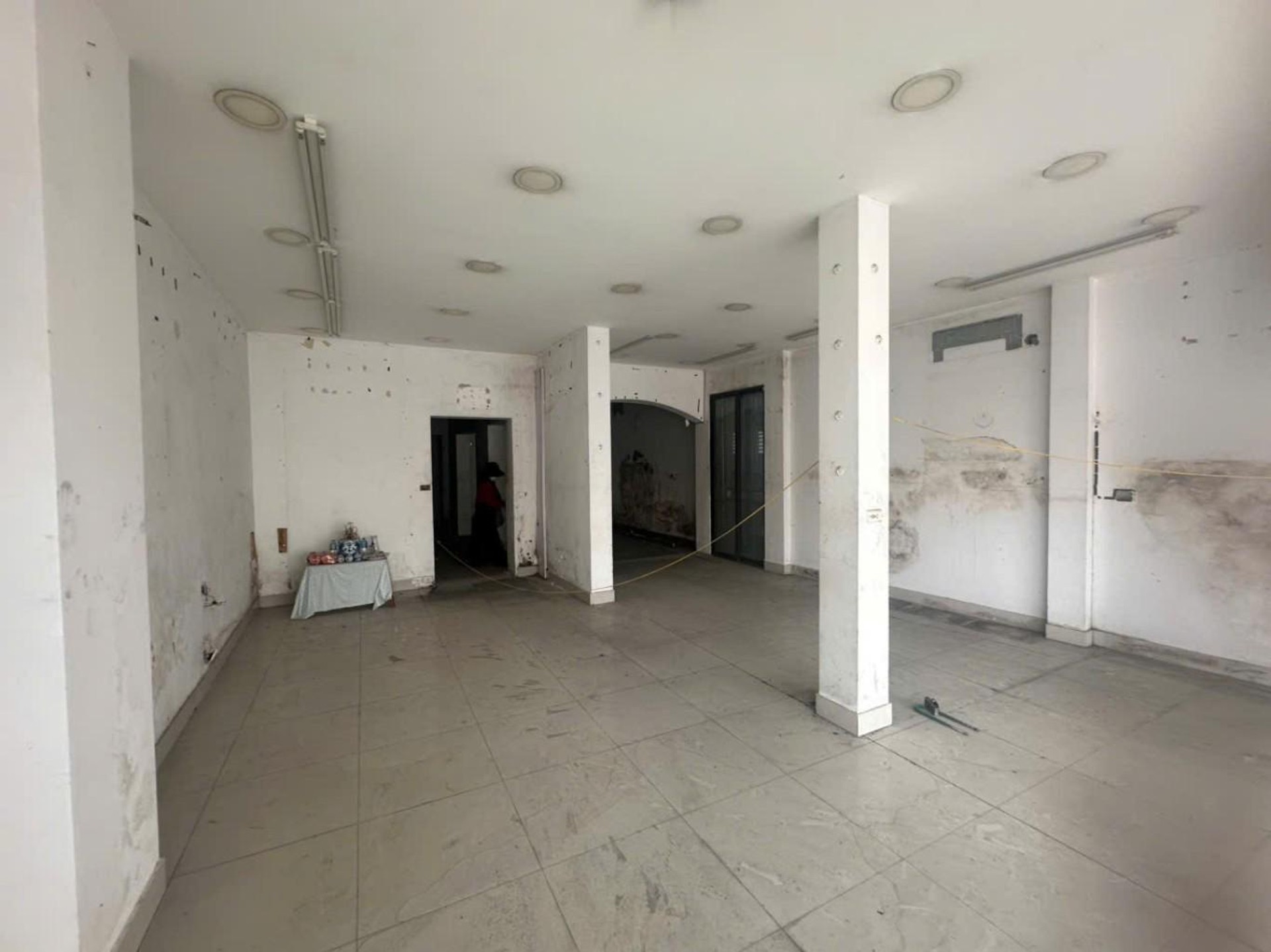 Bán nhà Láng - diện tích 108m2 3 tầng - Lô góc 3 mặt thoáng - giá 68,8 tỷ