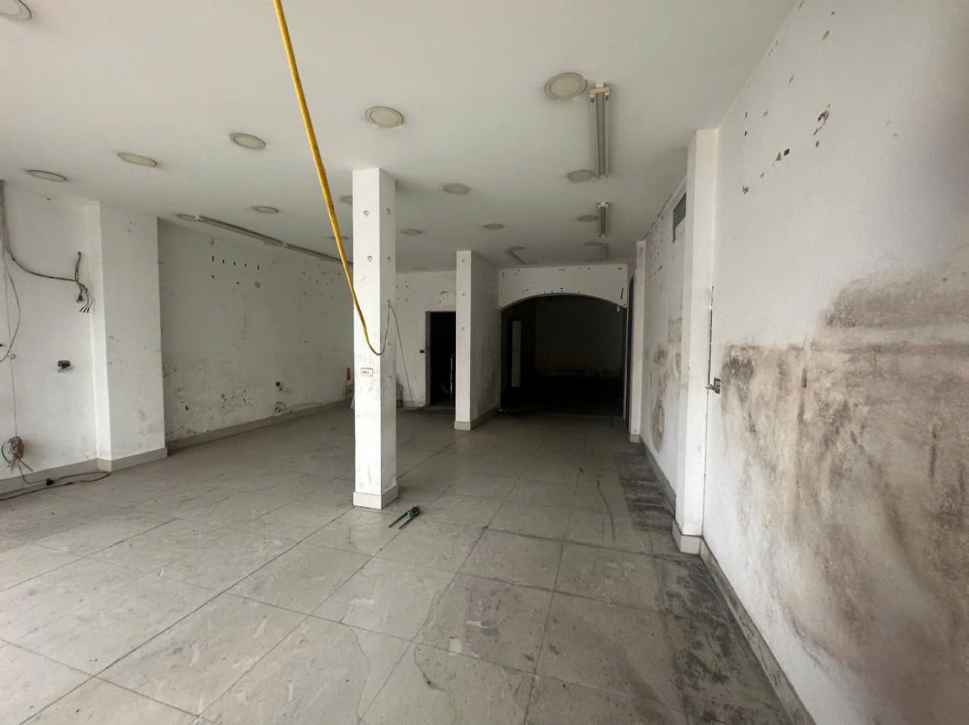 Bán nhà Láng - diện tích 108m2 3 tầng - Lô góc 3 mặt thoáng - giá 68,8 tỷ