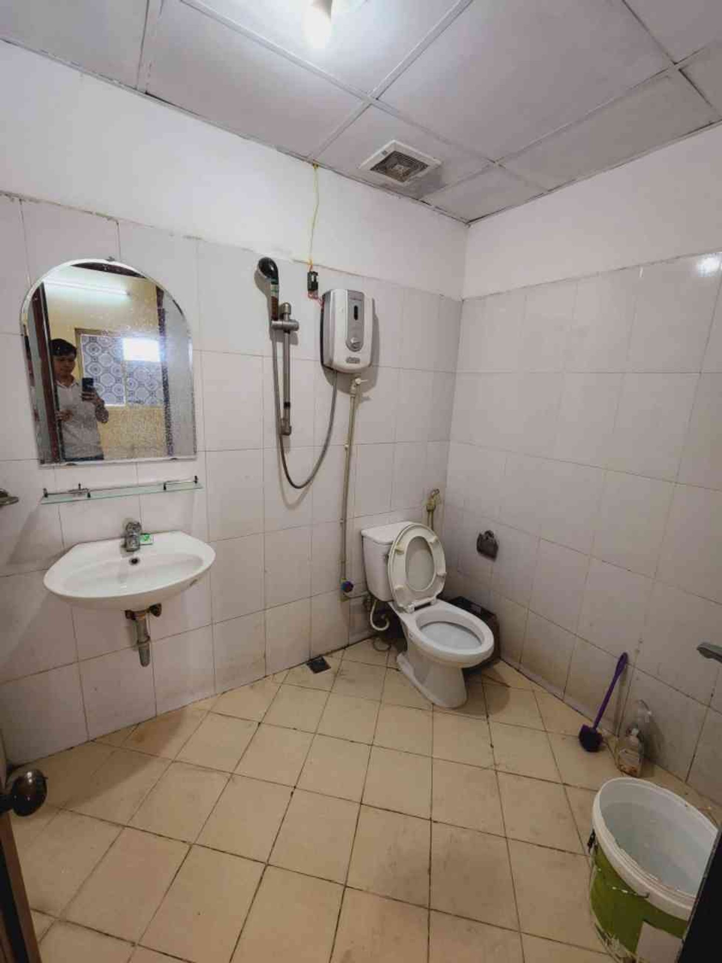 Bán nhà Hoàng Mai - diện tích 76m2 1 tầng - Ô tô đỗ chân toà - giá 5,5 tỷ