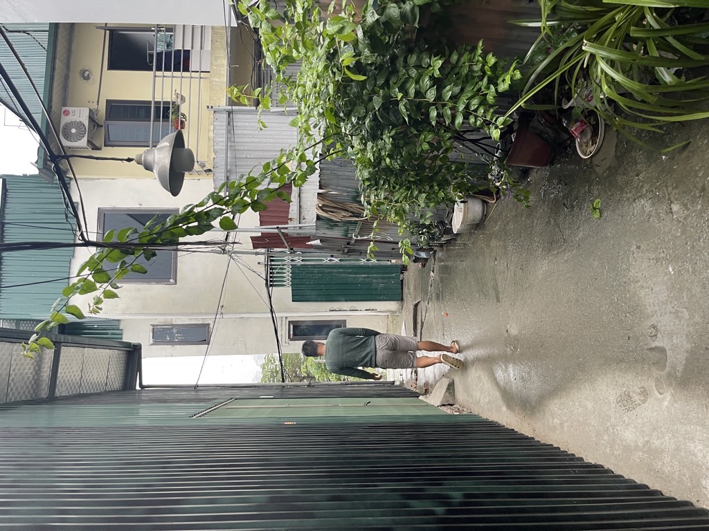 Bán nhà Định Công Thượng - diện tích 66m2 1 tầng - nhà đi được 2 mặt ngõ - giá 2,5 tỷ