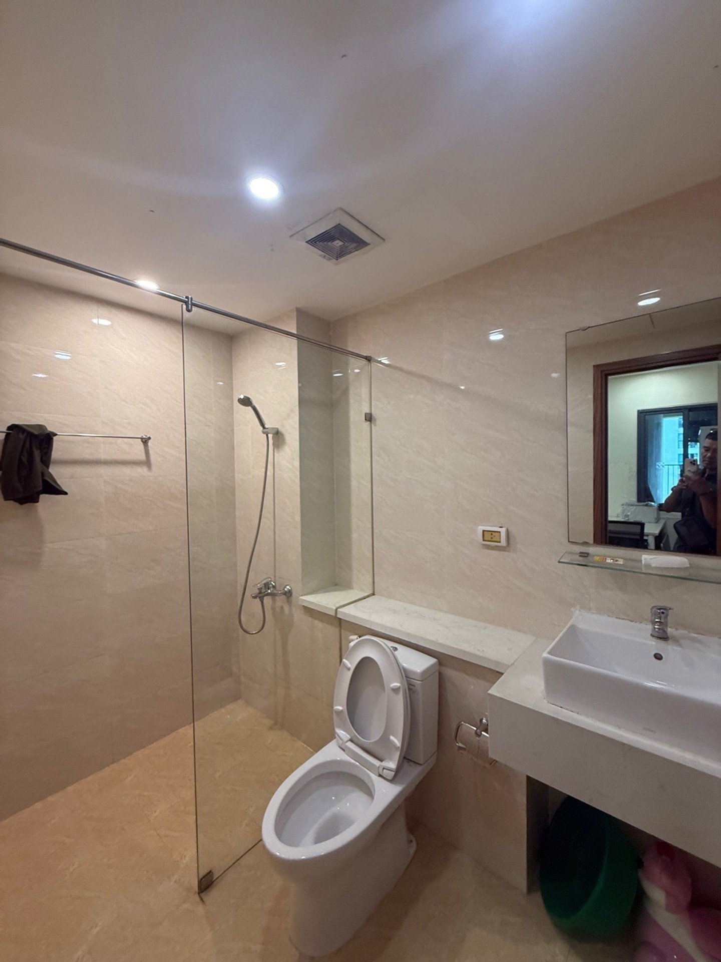 Bán nhà Nguyễn Xiển - diện tích 74m2 1 tầng - Chung cư cao cấp - giá 6,4 tỷ