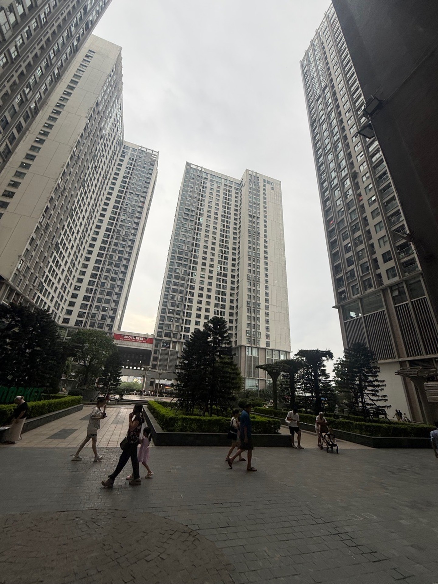 Bán nhà Nguyễn Xiển - diện tích 74m2 1 tầng - Chung cư cao cấp - giá 6,4 tỷ