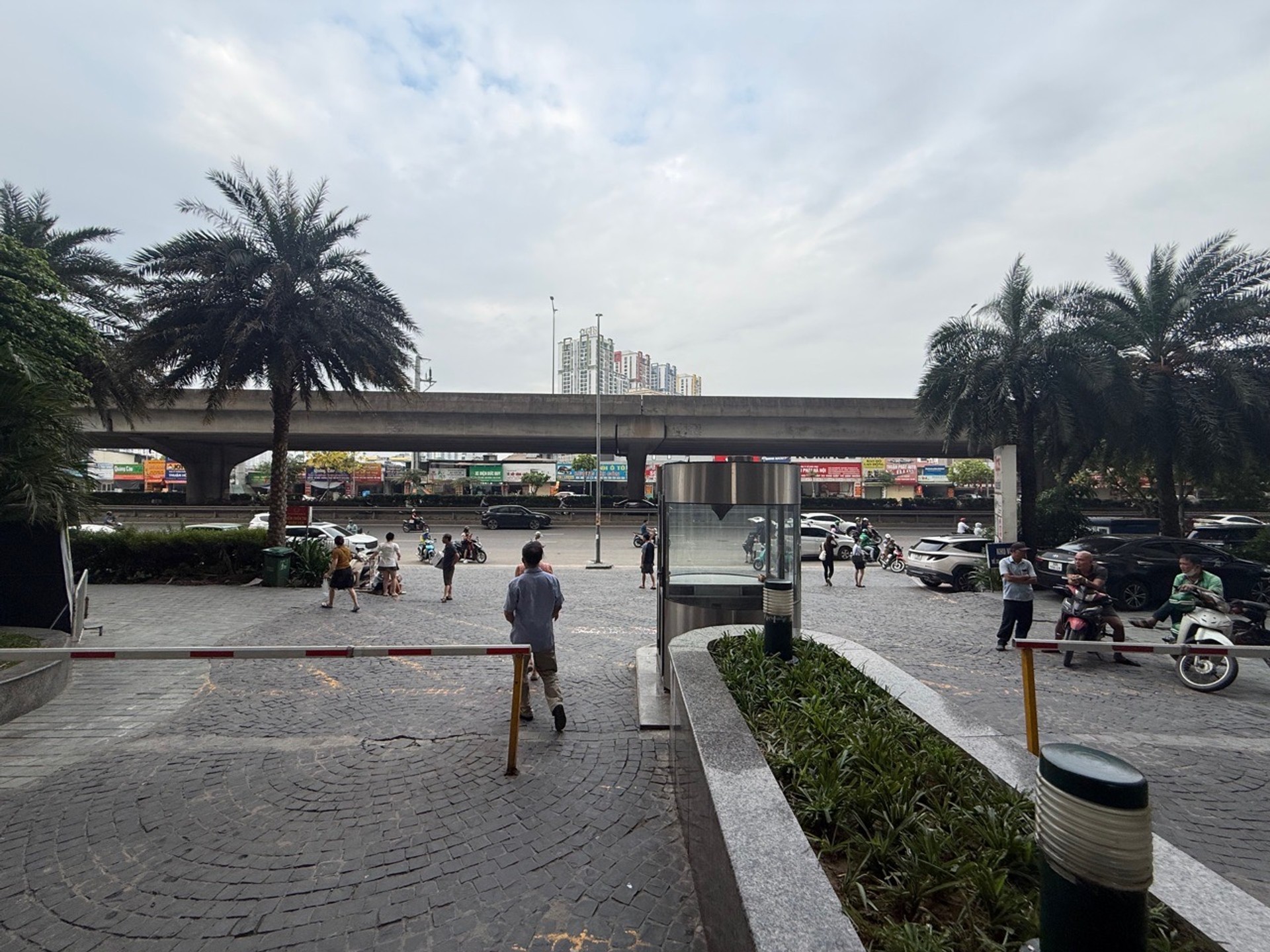 Bán nhà Nguyễn Xiển - diện tích 74m2 1 tầng - Chung cư cao cấp - giá 6,4 tỷ