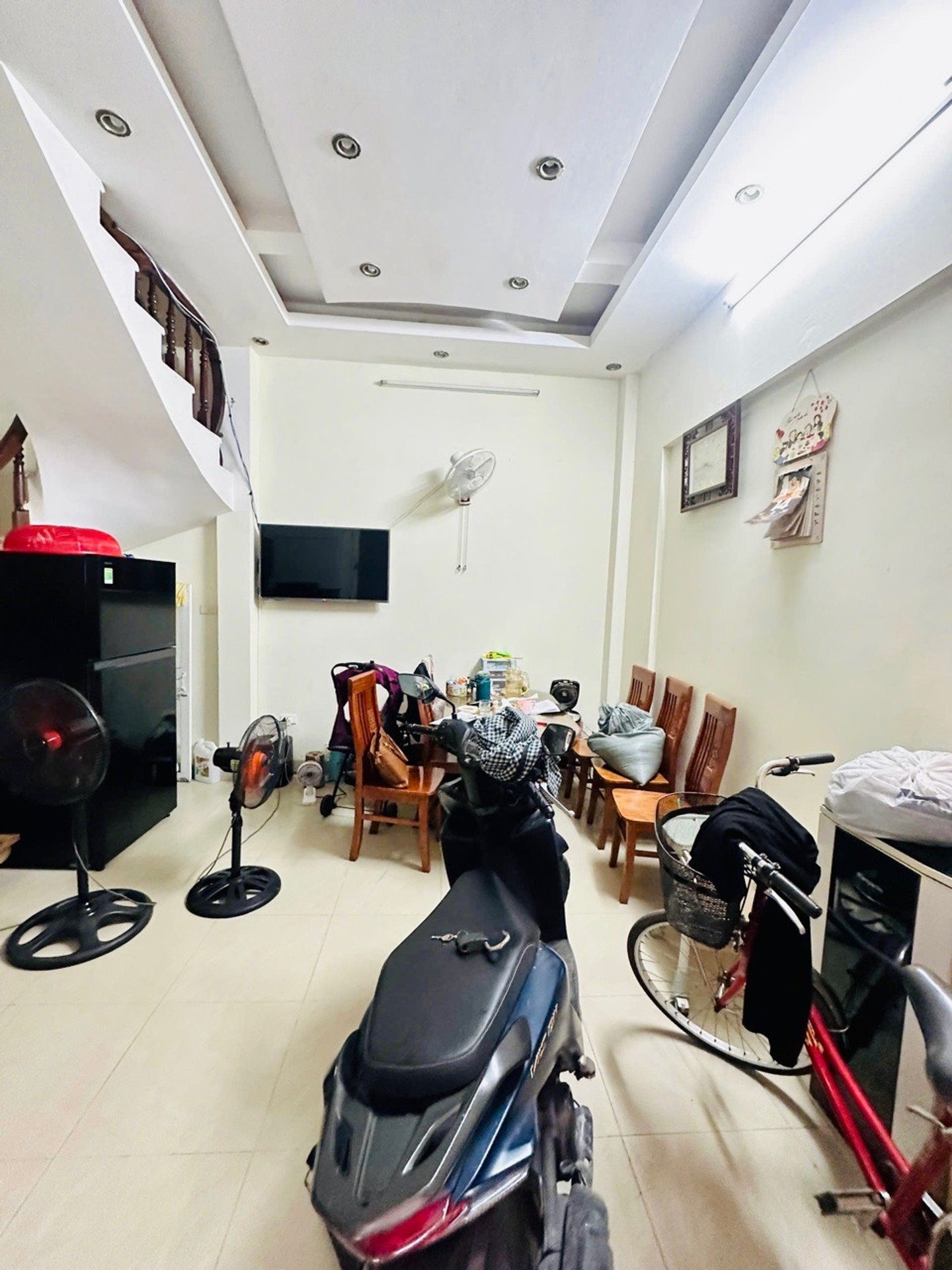 Bán nhà Hoàng Mai - diện tích 20m2 5 tầng - Ô tô chạy bàn cờ - giá 8,4 tỷ