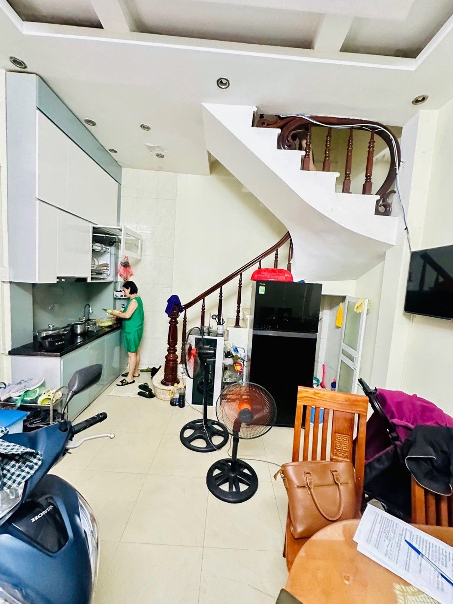 Bán nhà Hoàng Mai - diện tích 20m2 5 tầng - Ô tô chạy bàn cờ - giá 8,4 tỷ