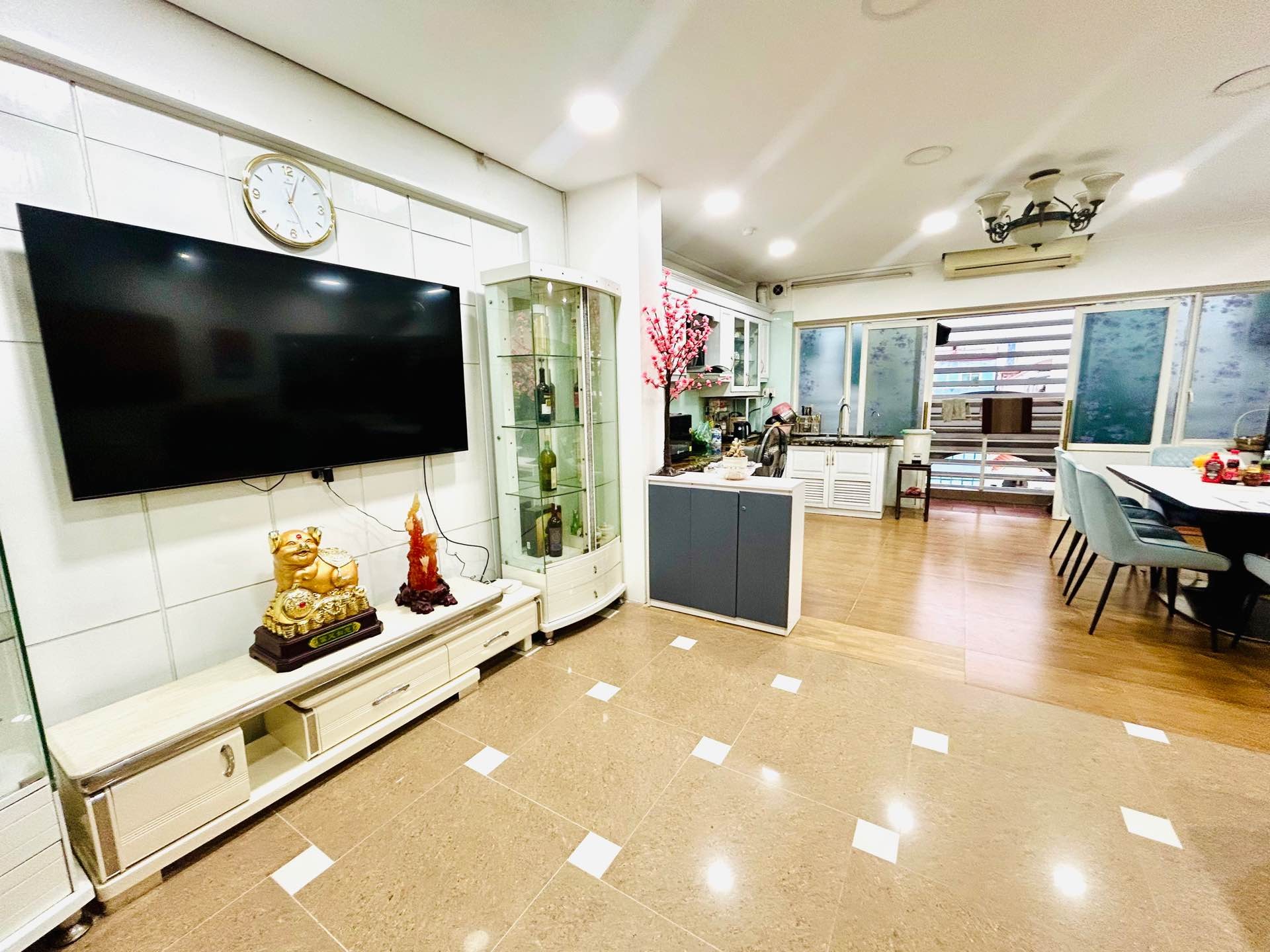 Bán nhà Ô Chợ Dừa - diện tích 74.9m2 8 tầng - Thoáng trước, sau - giá 96,5 tỷ