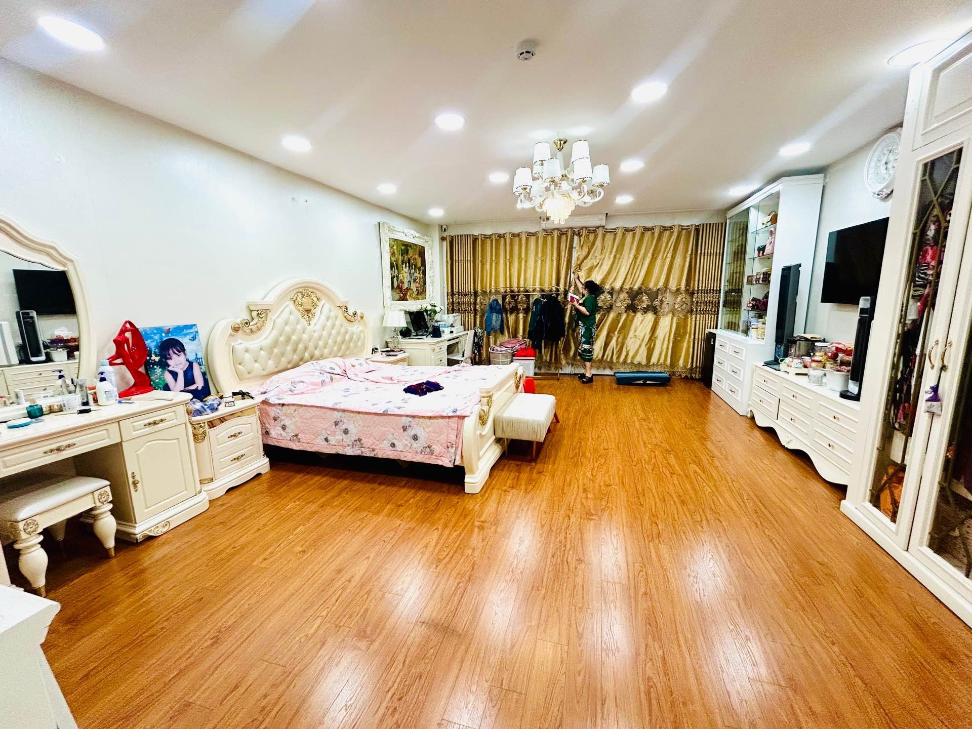 Bán nhà Ô Chợ Dừa - diện tích 74.9m2 8 tầng - Thoáng trước, sau - giá 96,5 tỷ