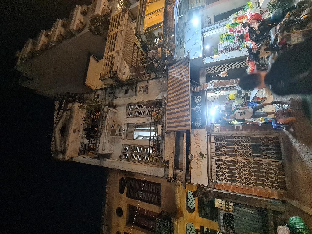 Bán nhà Ngô Sỹ Liên - diện tích 91m2 6 tầng - Mặt ngõ to hơn mặt phố - giá 28,3 tỷ