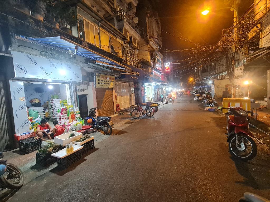 Bán nhà Ngô Sỹ Liên - diện tích 91m2 6 tầng - Mặt ngõ to hơn mặt phố - giá 28,3 tỷ