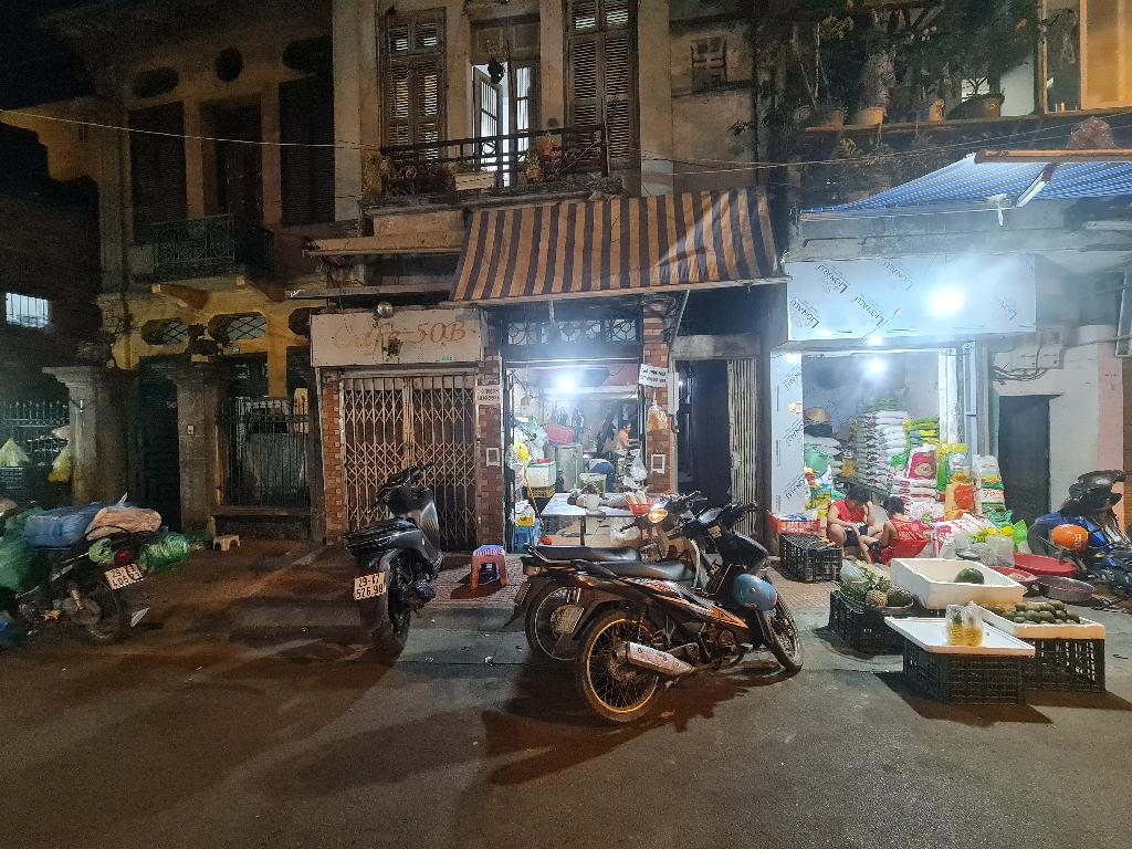 Bán nhà Ngô Sỹ Liên - diện tích 91m2 6 tầng - Mặt ngõ to hơn mặt phố - giá 28,3 tỷ