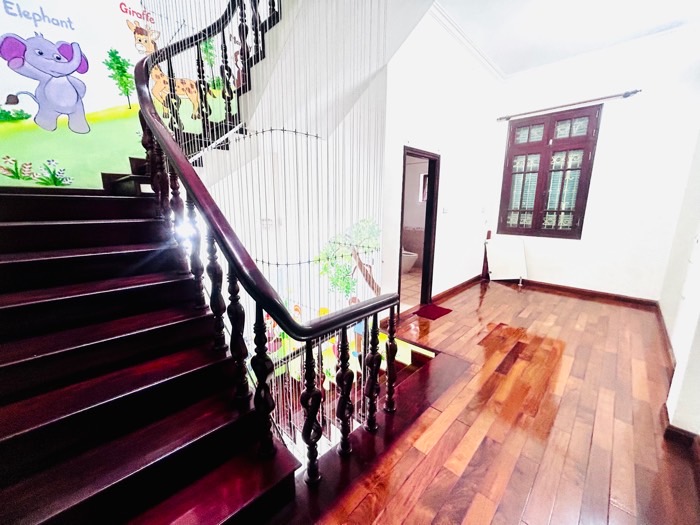 Bán nhà Thanh Lân - diện tích 173m2 3 tầng - Mặt tiền khủng - giá 35,5 tỷ