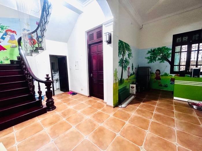 Bán nhà Thanh Lân - diện tích 173m2 3 tầng - Mặt tiền khủng - giá 35,5 tỷ