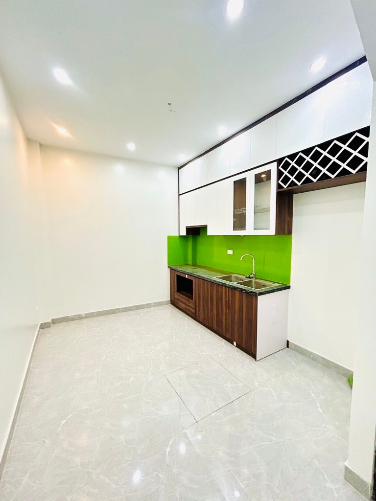 Bán nhà Yên Duyên - diện tích 39m2 5 tầng - MP KINH DOANH - giá 12,8 tỷ