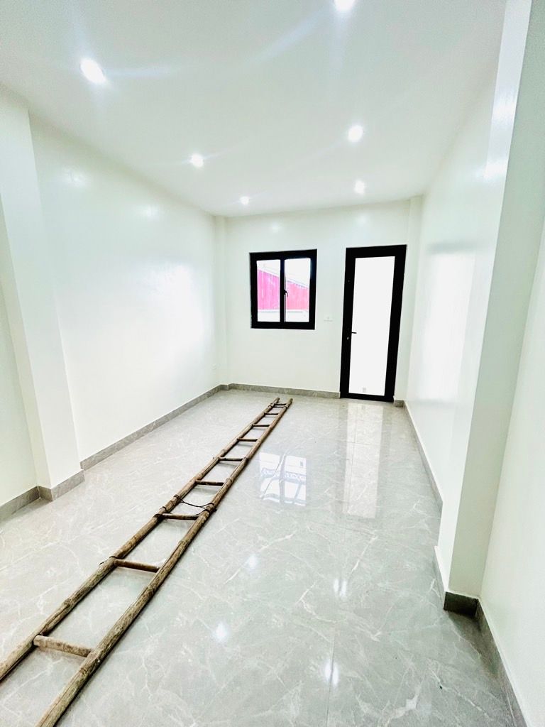 Bán nhà Yên Duyên - diện tích 39m2 5 tầng - MP KINH DOANH - giá 12,8 tỷ