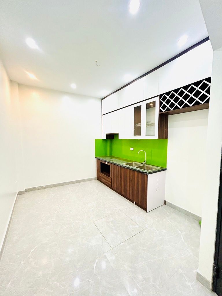 Bán nhà Yên Duyên - diện tích 39m2 5 tầng - MP KINH DOANH - giá 12,8 tỷ