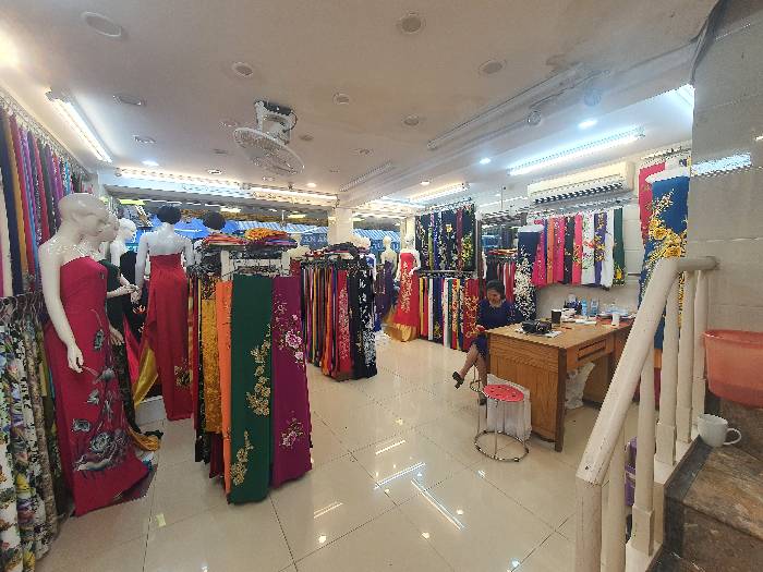 Bán nhà Phùng Khắc Khoan - diện tích 30m2 4 tầng - Mặt phố kinh doanh sầm uất - giá 25,5 tỷ