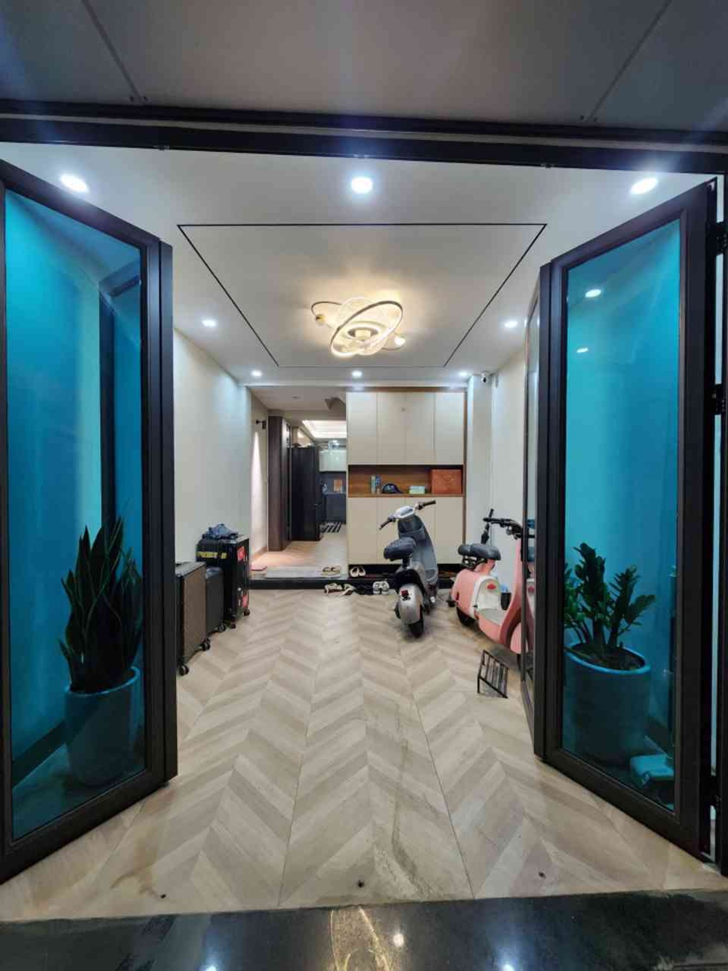Bán nhà Lò Đúc - diện tích 37m2 3 tầng - Nhà đẹp hiếm có - giá 8,8 tỷ