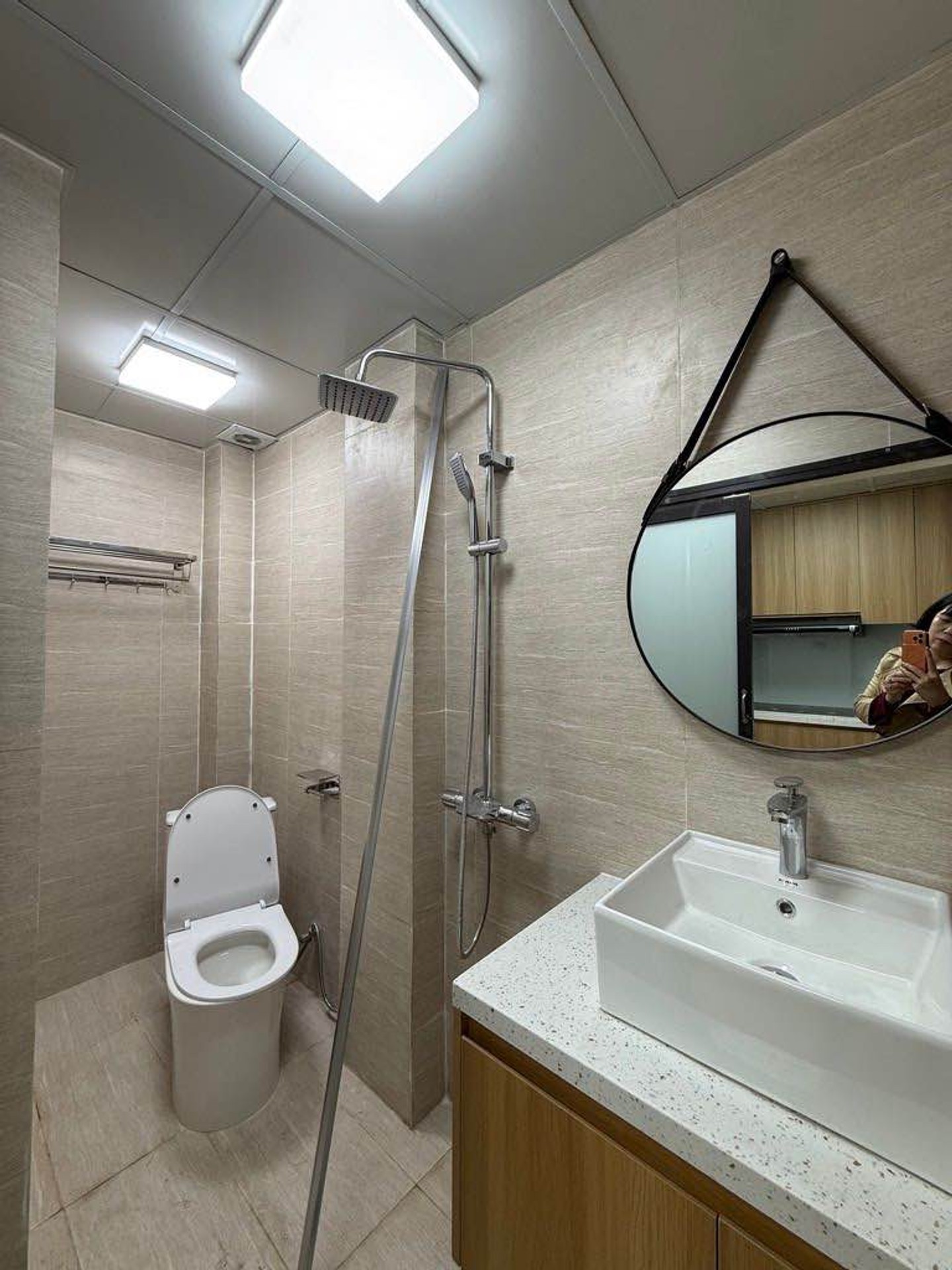 Bán nhà Giải Phóng - diện tích 60m2 5 tầng - Nhà tập thể tầng cao, full nội thất - giá 3,35 tỷ