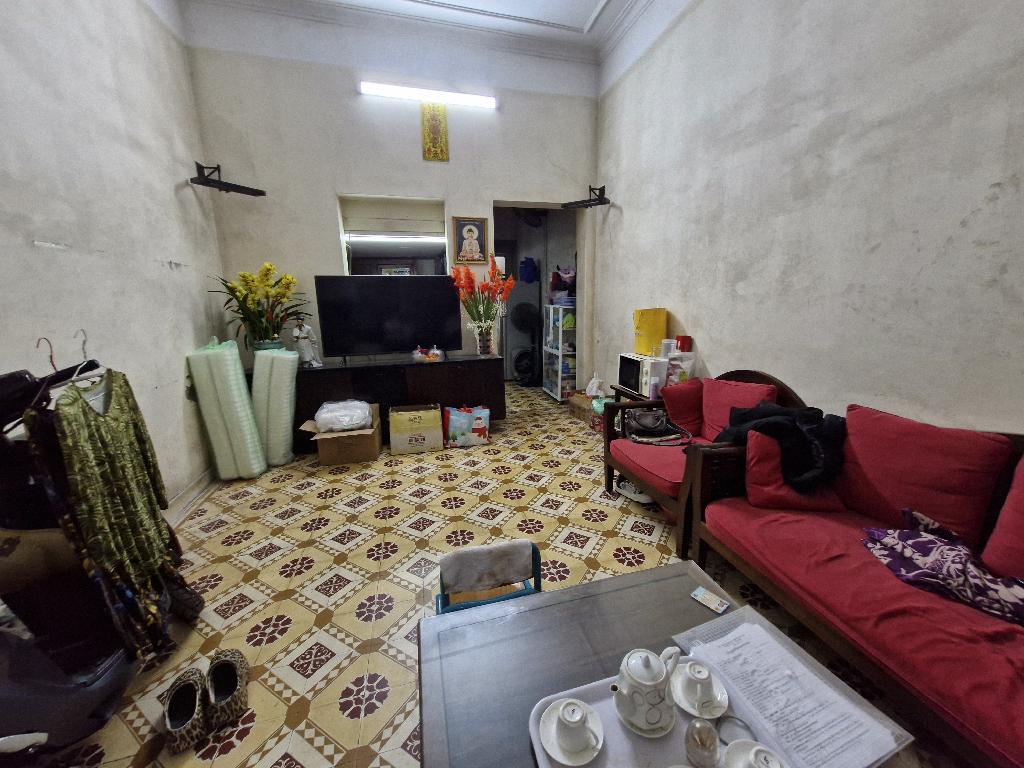 Bán nhà Lương Yên - diện tích 49m2 3 tầng - Sát trường học, kinh doanh tốt - giá 13,3 tỷ