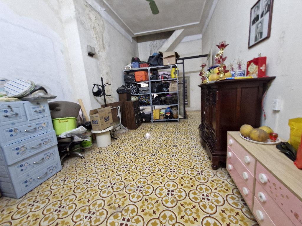 Bán nhà Lương Yên - diện tích 49m2 3 tầng - Sát trường học, kinh doanh tốt - giá 13,3 tỷ
