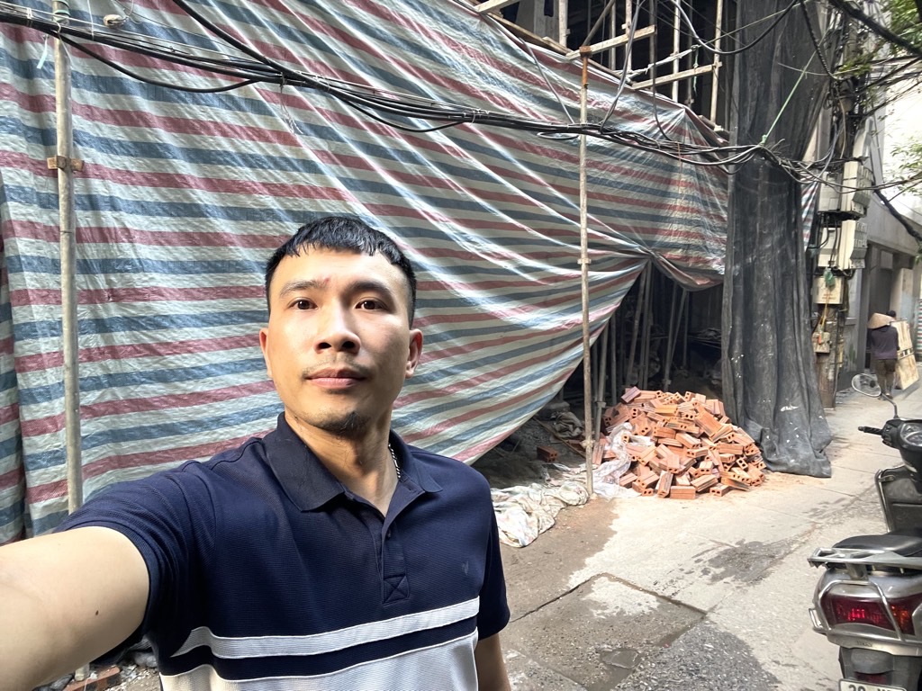 Bán nhà Quan Nhân - diện tích 86m2 8 tầng - Hẻm xe máy - giá 34,5 tỷ