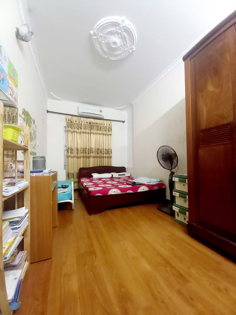 Bán nhà Thái Thịnh - diện tích 130m2 4 tầng - Bán đất tặng nhà - giá 27 tỷ