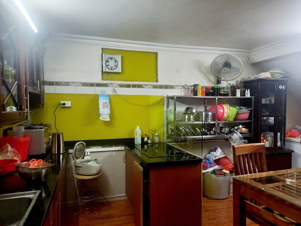 Bán nhà Thái Thịnh - diện tích 130m2 4 tầng - Bán đất tặng nhà - giá 27 tỷ