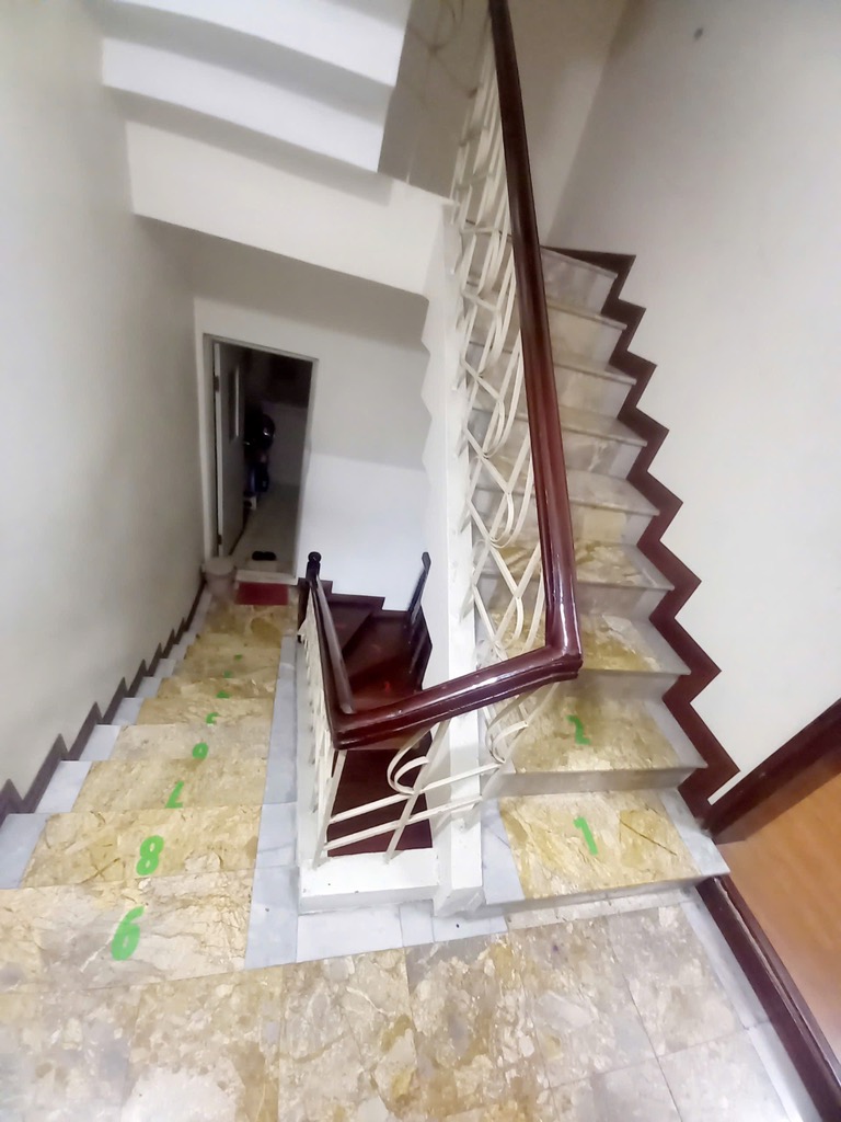 Bán nhà Thái Thịnh - diện tích 130m2 4 tầng - Bán đất tặng nhà - giá 27 tỷ