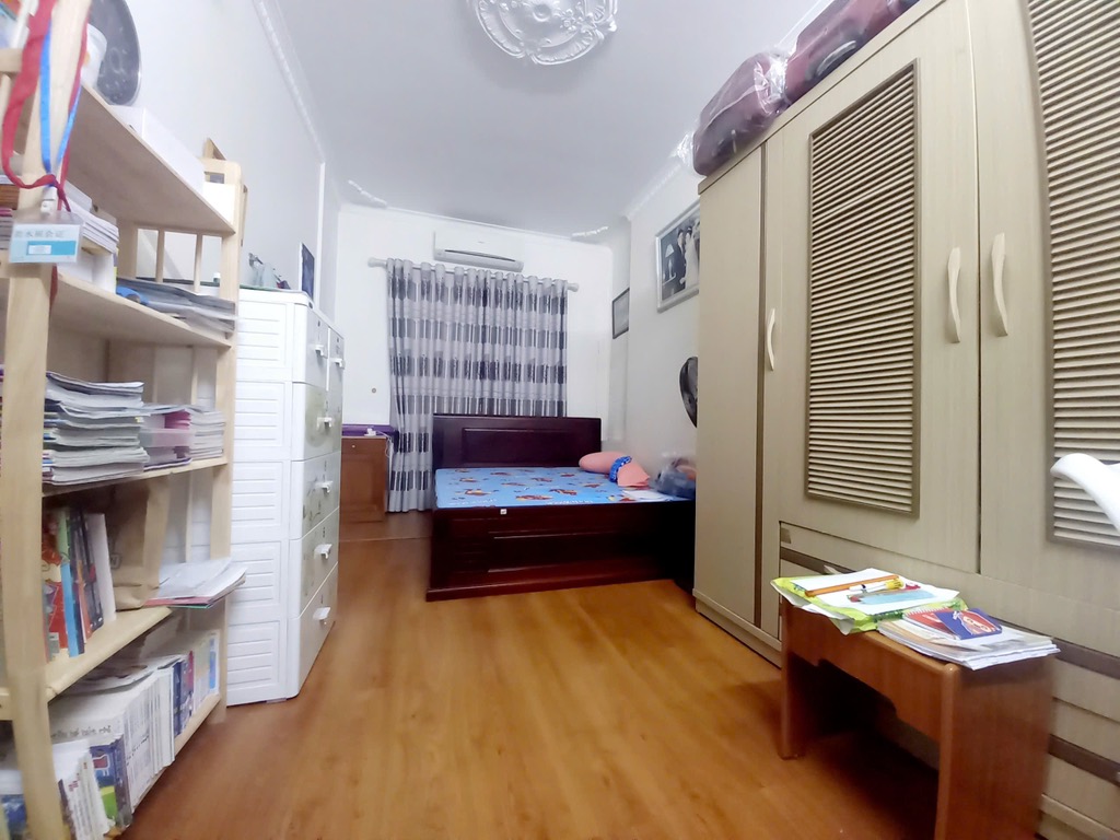 Bán nhà Thái Thịnh - diện tích 130m2 4 tầng - Bán đất tặng nhà - giá 27 tỷ