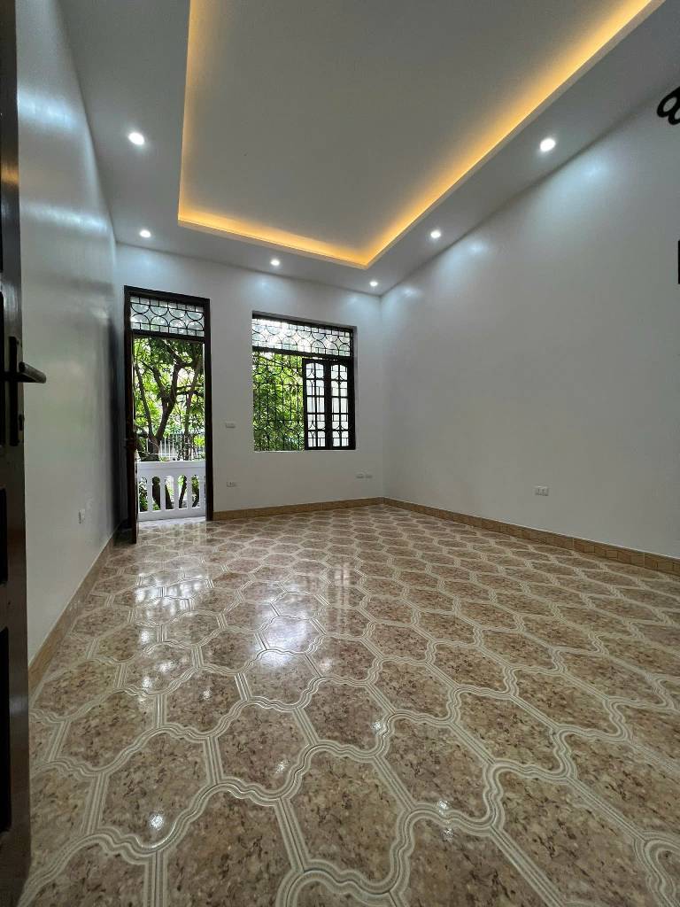 Bán nhà Hồng Mai - diện tích 60m2 3 tầng - Ô tô đỗ cách nhà 30m - giá 19,8 tỷ