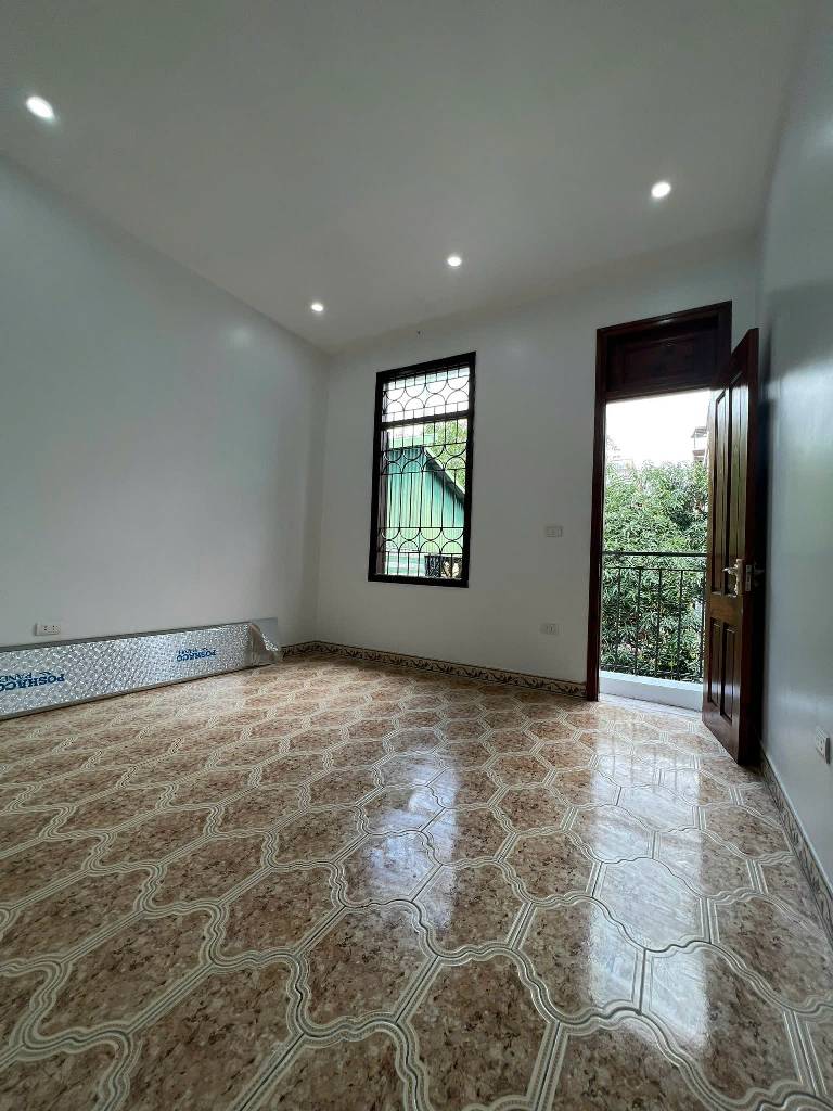 Bán nhà Hồng Mai - diện tích 60m2 3 tầng - Ô tô đỗ cách nhà 30m - giá 19,8 tỷ