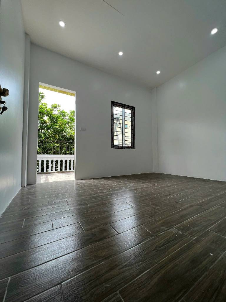 Bán nhà Hồng Mai - diện tích 60m2 3 tầng - Ô tô đỗ cách nhà 30m - giá 19,8 tỷ