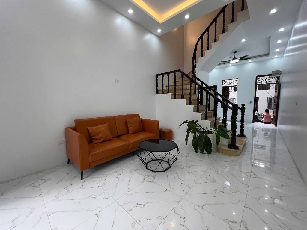 Bán nhà Hồng Mai - diện tích 60m2 3 tầng - Ô tô đỗ cách nhà 30m - giá 19,8 tỷ