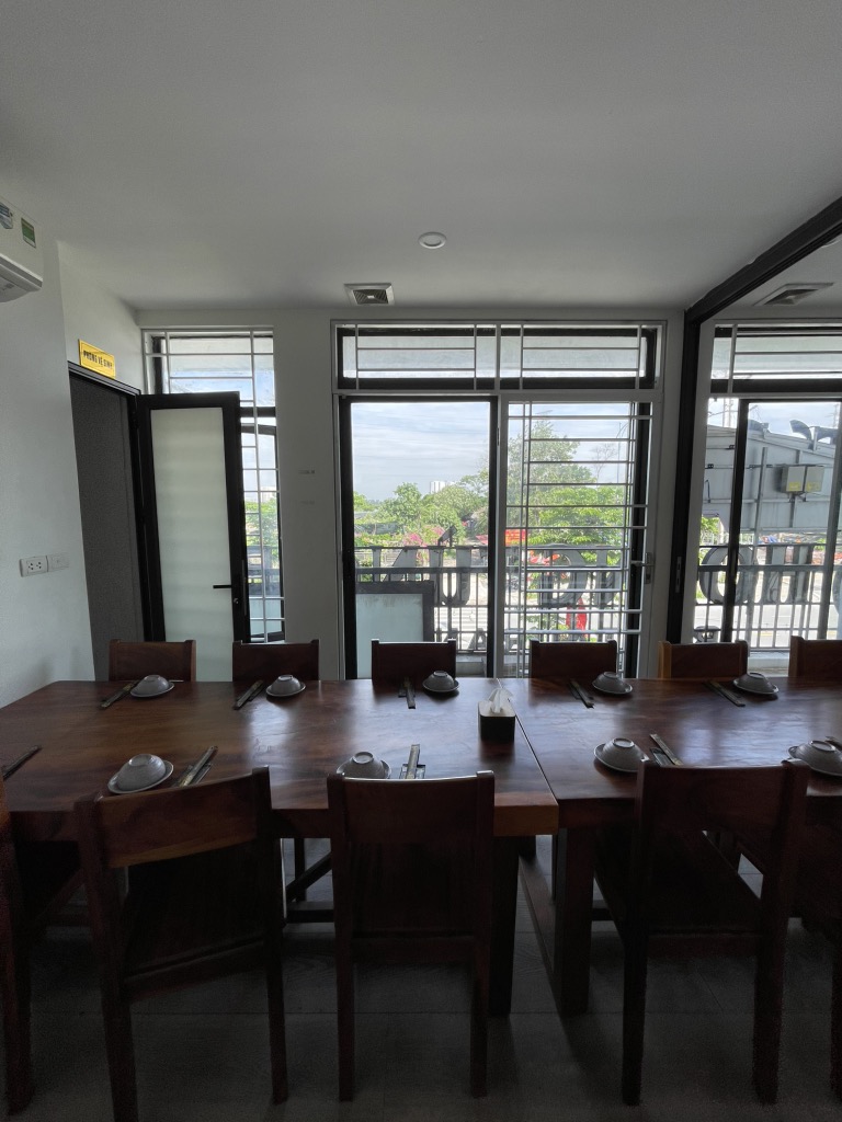 Bán nhà Ao Sào - diện tích 200m2 4 tầng - MẶT PHỐ LÔ GÓC 3 THOÁNG - giá 65 tỷ