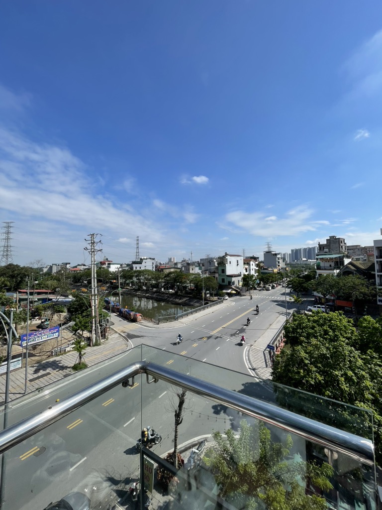 Bán nhà Ao Sào - diện tích 200m2 4 tầng - MẶT PHỐ LÔ GÓC 3 THOÁNG - giá 65 tỷ