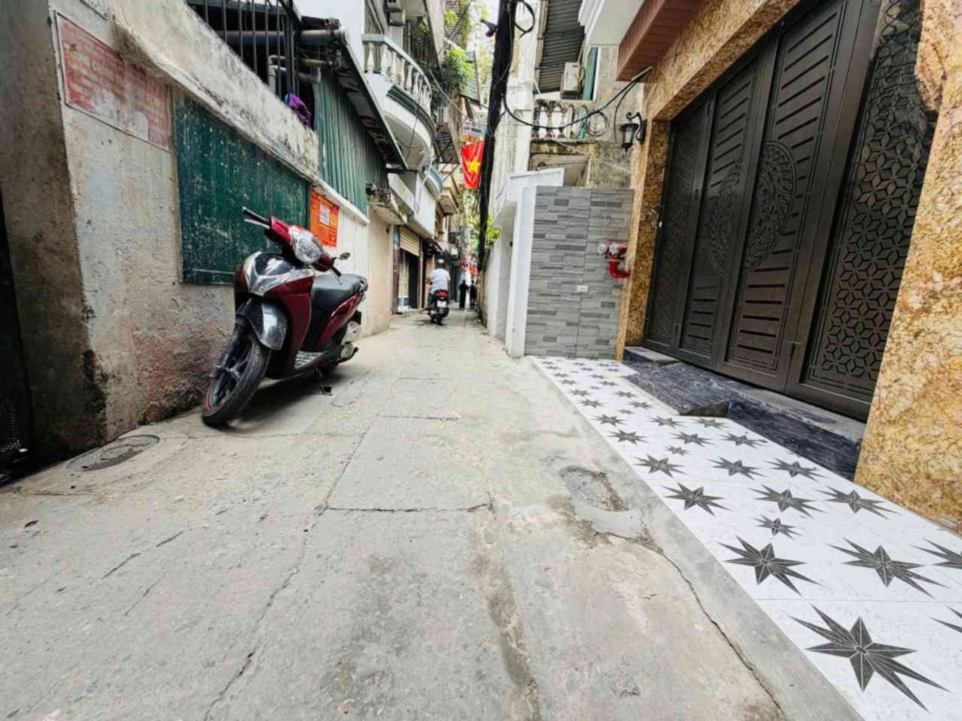 Bán nhà Thanh Nhàn - diện tích 82m2 6 tầng - Lô góc, ngõ ô tô đỗ cửa - giá 25 tỷ