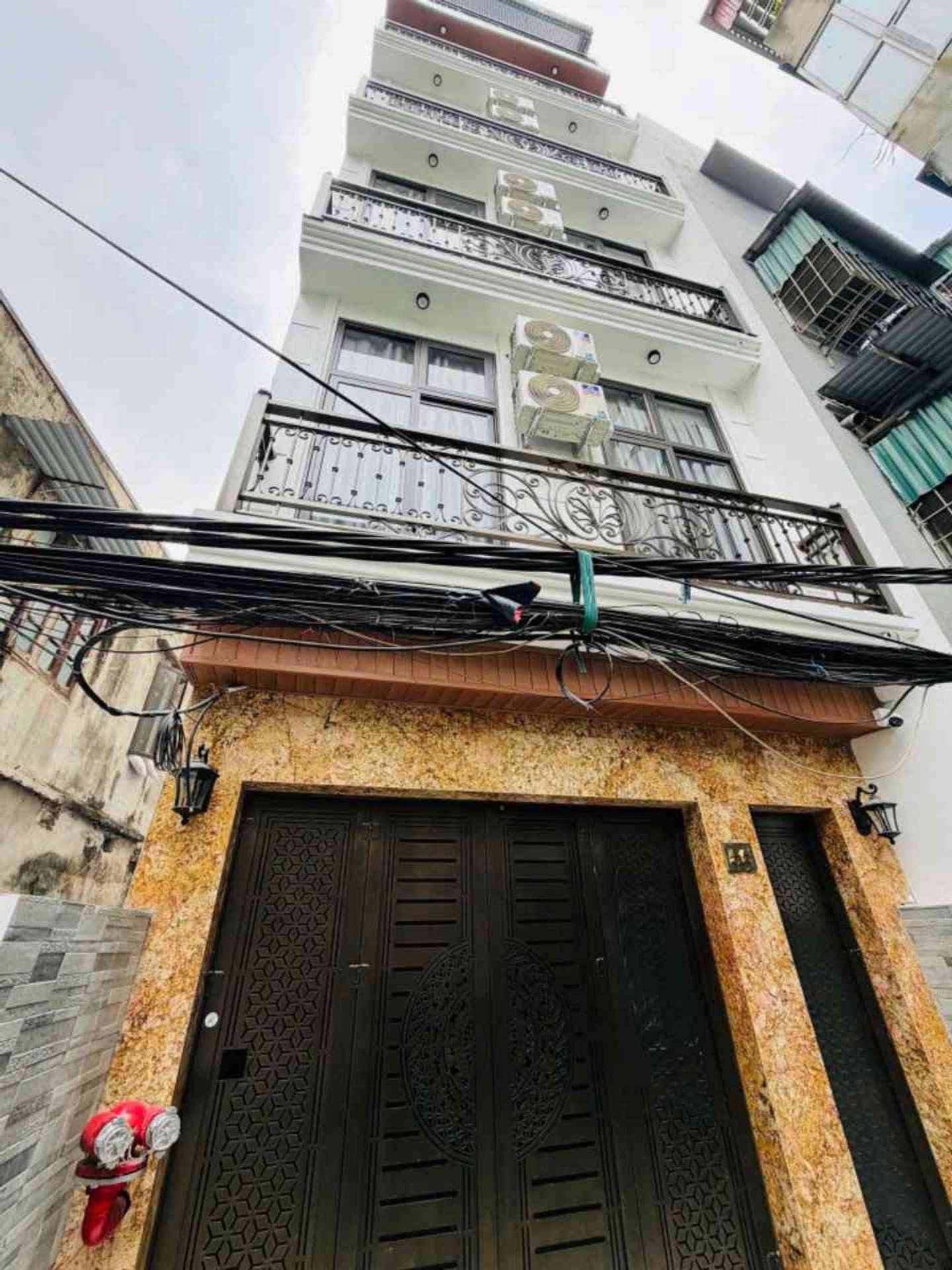 Bán nhà Thanh Nhàn - diện tích 82m2 6 tầng - Lô góc, ngõ ô tô đỗ cửa - giá 25 tỷ