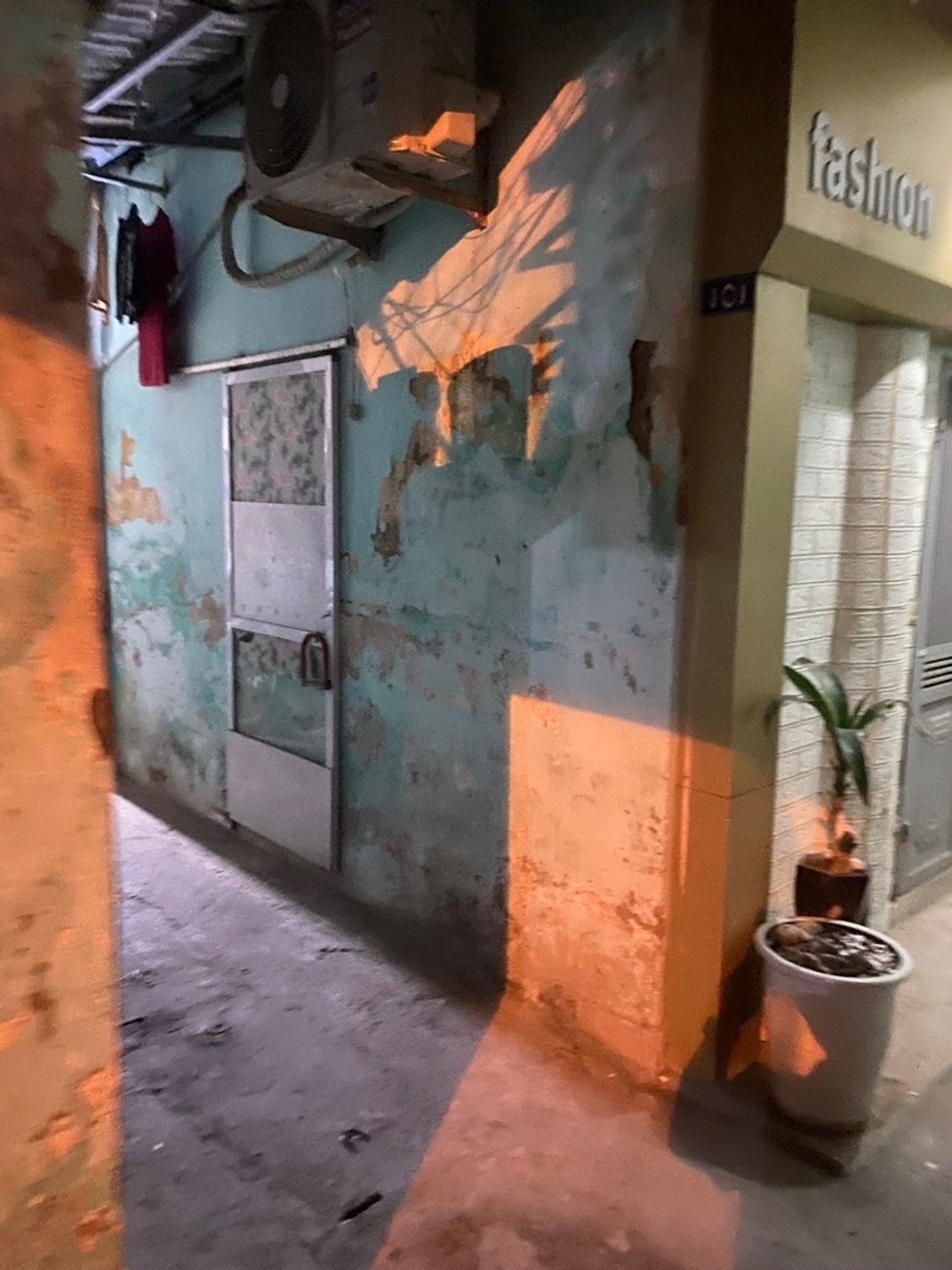 Bán nhà Nguyễn Trãi - diện tích 50m2 1 tầng - Căn hộ tập thể tầng 1, gần nhiều trường đại học - giá 3,15 tỷ