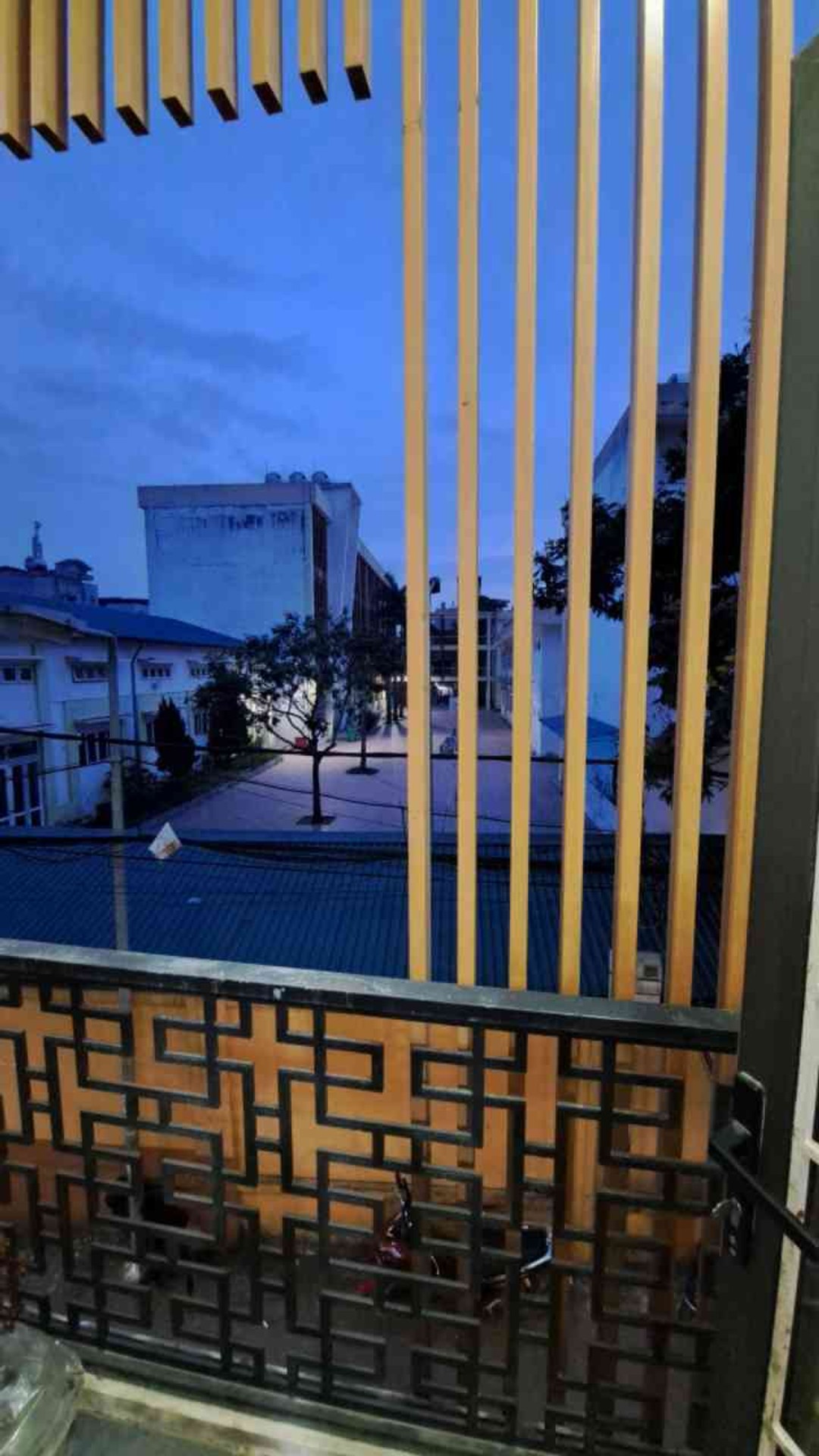Bán nhà Đông Thiên - diện tích 48m2 4 tầng - Nhà đẹp, vị trí trung tâm - giá 18 tỷ